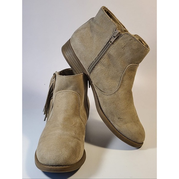 G By Guess Women's Beige Ankle Bootie Boots  Zipper With Tassels Size 6 M - Picture 5 of 9